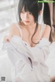 Coser @ 桜 桃 喵 Vol.073: 白 衬衫 双 马尾 (47 photos)